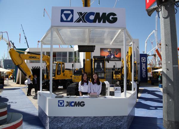 XCMG Attends Munich BAUMA Exhibition 2013