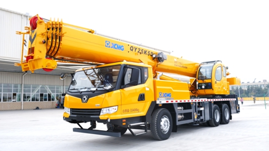 XCMG 25 tons truck crane new model QY25K5D with 5 sections boom