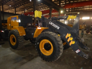 XCMG wheel loader LW300FN ready to loaded in container